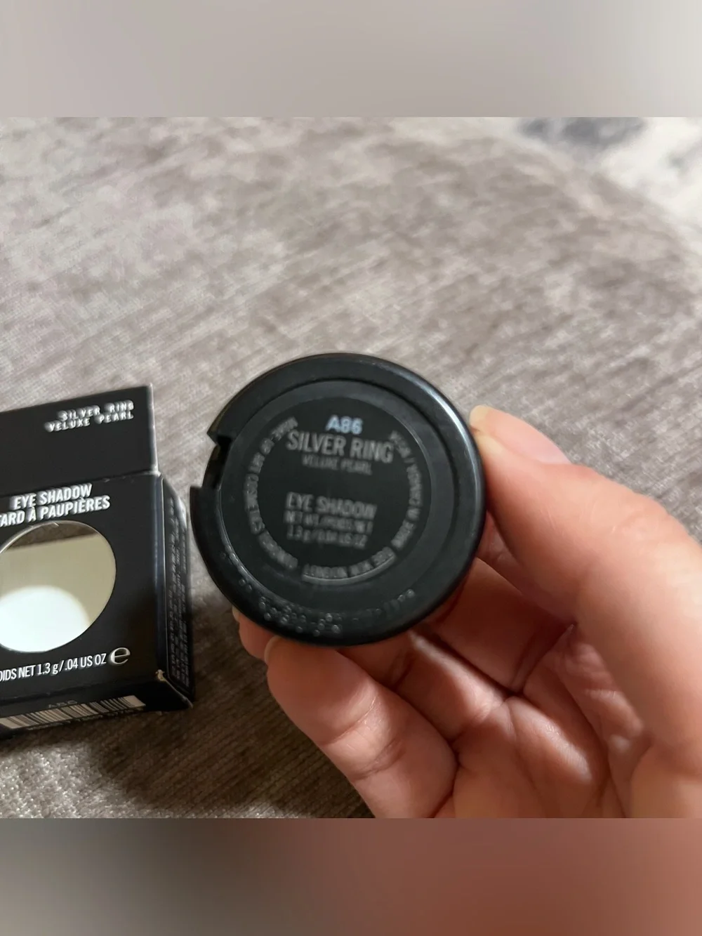 MAC SILVER RING EYESHADOW Veluxe Pearl NIB Discontinued HTF Rare New - Picture 5 of 9